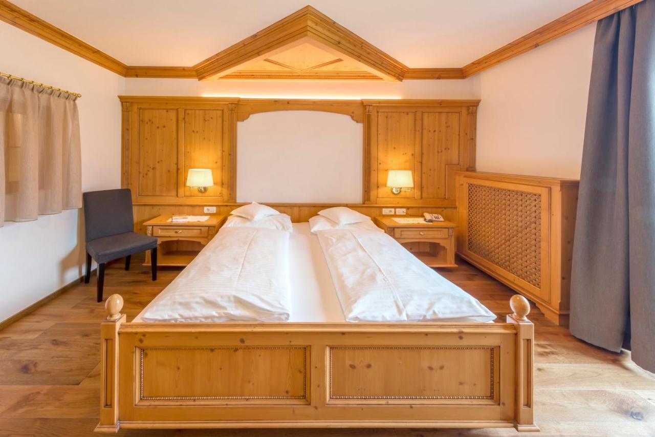 Hotel Schlosswirt Schenna Dış mekan fotoğraf